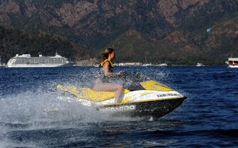 Hotel Elegance International - jet ski - letecký zájazd CK Turancar - Marmaris, Turecko