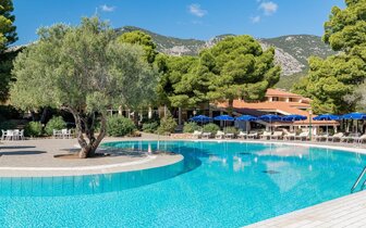 Club Esse Palmasera - bazén - letecký zájazd CK Turancar - Taliansko - Sardínia