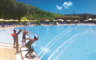 Hotel Nicotera Beach - bazén - letecký zájazd CK Turancar - Taliansko - Kalábria - Nicotera Marina