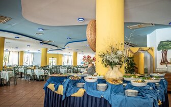 Hotel Nicotera Beach - jedalen - letecký zájazd CK Turancar - Taliansko - Kalábria - Nicotera Marina