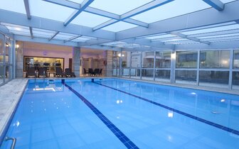 Riviera Hotel - vnútorný bazén - letecký zájazd CK Turancar - Turecko, Alanya Riviera Hotel - vnútorný bazén - letecký zájazd CK Turancar - Turecko, Alanya