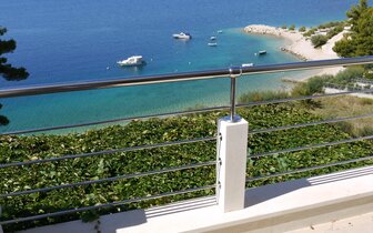 Apartmány Mateo - pohľad z balkóna - autobusový zájazd CK Turancar - Chorvátsko, Omiš, Nemira