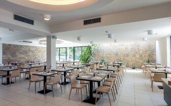 Hotel Neptun - Chorvátsko - Tučepi - zájazd CK Turancar