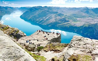 CK Turancar, autobusový poznávací zájazd, Škandinávsky okruh, Nórsko, Lysefjord Preikestolen CK Turancar, autobusový poznávací zájazd, Škandinávsky okruh, Nórsko, Lysefjord Preikestolen