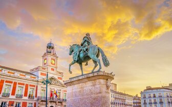 CK Turancar, Letecký poznávací zájazd, Španielsko, Madrid, hlavné námestie Plaza Mayor CK Turancar, Letecký poznávací zájazd, Španielsko, Madrid, hlavné námestie Plaza Mayor