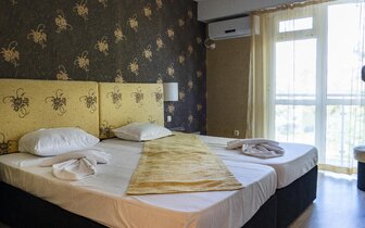 hotel Kotva - izba - letecký a autobusový zájazd CK Turancar - Slnečné pobrežie, Bulharsko hotel Kotva - izba - letecký a autobusový zájazd CK Turancar - Slnečné pobrežie, Bulharsko