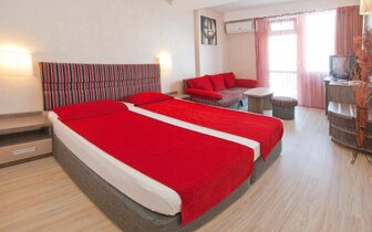 hotel Kotva - izba - letecký a autobusový zájazd CK Turancar - Slnečné pobrežie, Bulharsko hotel Kotva - izba - letecký a autobusový zájazd CK Turancar - Slnečné pobrežie, Bulharsko