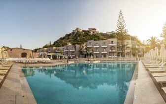Porto Platanias Village - hotel - letecký zájazd CK Turancar - Kréta, Chania