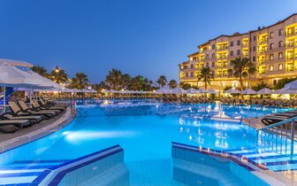 Hotel Bella Resort & Spa - hotel - letecký zájazd CK Turancar - Turecko, Colakli