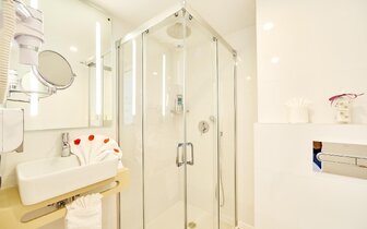 hotel MLL Mediterranean Bay - kúpeľňa - letecký zájazd od CK Turancar - Malorka, El Arenal