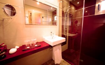 hotel MLL Mediterranean Bay - kúpeľňa - letecký zájazd od CK Turancar - Malorka, El Arenal