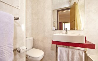 Letecký zájazd Malorka - MLL Caribbean Bay - kúpeľňa