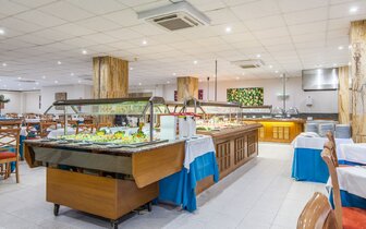  BlueSea Costa Verde - bufet - letecký zájazd od CK Turancar - Malorka, El Arenal