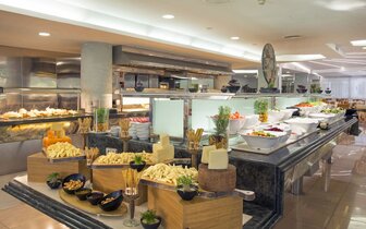 hotel HSM Atlantic Park -  bufet - letecký zájazd od CK Turancar - Malorka, Magaluf