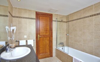 hotel Flamboyan Caribe - kúpeľňa - letecký zájazd od CK Turancar - Malorka, Magaluf