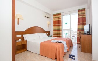 hotel BlueSea Piscis - dvojlôžková izba - letecký zájazd od CK Turancar - Malorka, Alcudia