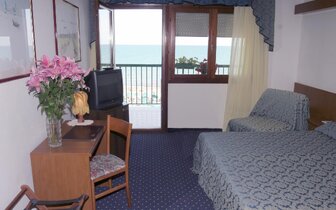 Hotel Florida v Lido di Jesolo, zájazdy autobusovou a individuálnou dopravou CK TURANCAR