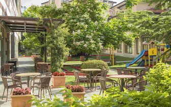 Hotel Melia Sunny Beach - záhrada - letecký zájazd CK Turancar - Bulharsko, Slnečné pobrežie Hotel Melia Sunny Beach - záhrada - letecký zájazd CK Turancar - Bulharsko, Slnečné pobrežie