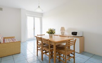 Rezidencia LUNA 3 a 4 v Lignano Sabbiadoro, zájazdy autobusovou a indiiduálnou dopravou do talianska CK TURANCAR