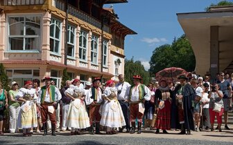 CK Turancar, autobusový poznávací zájazd, Luhačovice - otváranie prameňov