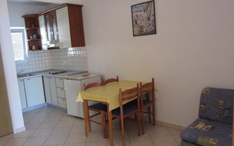 Vila Vukovič Davor - apartmán A/2+1 (budova č.1) - autobusový zájazd CK Turancar - Chorvátsko - Omiš (Duće)