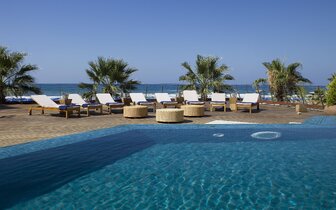 Hotel Aquila Porto Rethymno-bazén-letecký zájazd CK Turancar-Kréta-Anissaras