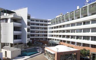 Hotel Aquila Porto Rethymno-reštaurácia-letecký zájazd CK Turancar-Kréta-Anissaras