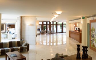 Hotel Aquila Porto Rethymno-recepcia-letecký zájazd CK Turancar-Kréta-Anissaras