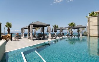 Hotel Aquila Porto Rethymno-bazén-letecký zájazd CK Turancar-Kréta-Anissaras