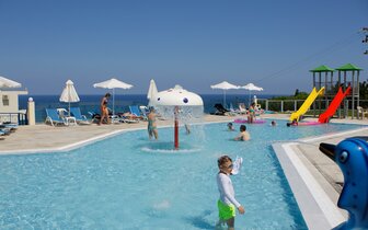 Hotel Rethymno Mare - bazén - letecká doprava CK Turancar - Kréta, Skaleta