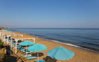 Hotel Rethymno Mare - pláž - letecká doprava CK Turancar - Kréta, Skaleta