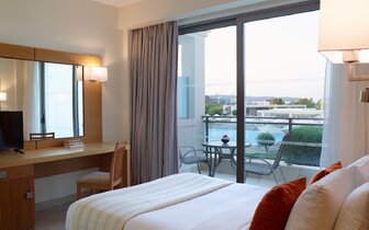 Hotel  Apollo Blue - izba superior výhľad bazén - letecký zájazd CK Turancar - Faliraki, Rodos Hotel  Apollo Blue - izba superior výhľad bazén - letecký zájazd CK Turancar - Faliraki, Rodos