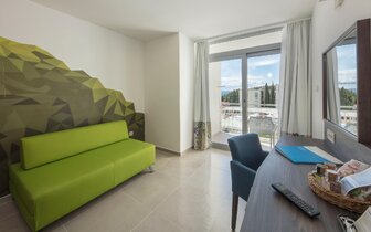 Hotel Alga - Chorvátsko - Tučepi - zájazd CK Turancar