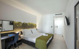 Hotel Alga - Chorvátsko - Tučepi - zájazd CK Turancar