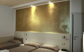 Dovolenka individuálnou a autobusovou dopravou v hoteli SCARLET v stredisku RIMINI MARINA CENTRO, CK TURANCAR.