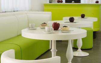 Dovolenka individuálnou a autobusovou dopravou v hoteli SCARLET v stredisku RIMINI MARINA CENTRO, CK TURANCAR.