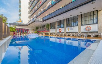 Checkin Garbí - bazén - letecký zájazd CK Turancar - Španielsko, Calella