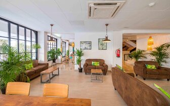 Checkin Garbí - lobby - letecký zájazd CK Turancar - Španielsko, Calella