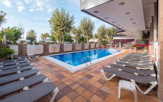 Checkin Garbí - bazén - letecký zájazd CK Turancar - Španielsko, Calella