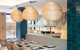 Checkin Garbí - reštaurácia - letecký zájazd CK Turancar - Španielsko, Calella