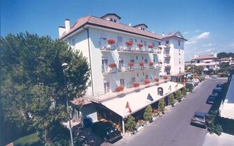 Hotel Arborea, Lido di Jesolo, pobyty autobusovou a individuálnou dopravou do Talianska, CK TURANCAR
