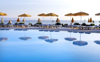 Hotel Sunshine Rhodes-bazén-letecký zájazd CK Turancar-Rodos