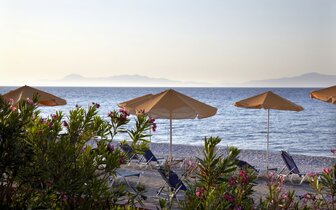 Hotel Sunshine Rhodes-pláž-letecký zájazd CK Turancar-Rodos