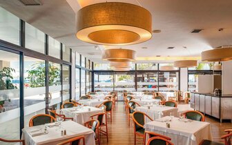 Hotel Grand Teguise Playa - reštaurácia - letecký zájazd CK Turancar - Lanzarote, Costa Teguise Hotel Grand Teguise Playa - reštaurácia - letecký zájazd CK Turancar - Lanzarote, Costa Teguise