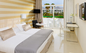 H10 Lanzarote Princess - izba - letecký zájazd CK Turancar - Lanzarote, Playa Blanca H10 Lanzarote Princess - izba - letecký zájazd CK Turancar - Lanzarote, Playa Blanca