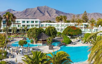 H10 Lanzarote Princess - bazén - letecký zájazd CK Turancar - Lanzarote, Playa Blanca H10 Lanzarote Princess - bazén - letecký zájazd CK Turancar - Lanzarote, Playa Blanca