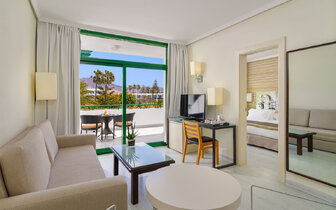 H10 Lanzarote Princess - suita - letecký zájazd CK Turancar - Lanzarote, Playa Blanca H10 Lanzarote Princess - suita - letecký zájazd CK Turancar - Lanzarote, Playa Blanca