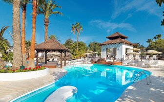 H10 White Suites Boutique Hotel - bazén - letecký zájazd CK Turancar - Lanzarote, Playa Blanca H10 White Suites Boutique Hotel - bazén - letecký zájazd CK Turancar - Lanzarote, Playa Blanca