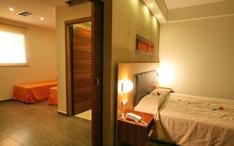Hotel Virginia - rodinná izba - letecký zájazd CK Turancar - Rodos, Kallithea Hotel Virginia - rodinná izba - letecký zájazd CK Turancar - Rodos, Kallithea