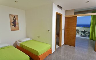 Hotel Virginia - rodinná izba - letecký zájazd CK Turancar - Rodos, Kallithea Hotel Virginia - rodinná izba - letecký zájazd CK Turancar - Rodos, Kallithea